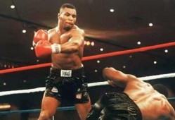 泰森爆料被女人坑了视频,惨遭女人背叛，揭秘背后真相