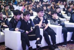 圈内大咖爆料uzi,圈内大咖揭秘电竞王者背后的故事