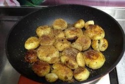 爆料炸土豆的秘诀视频,视频揭秘美味炸土豆的制作技巧