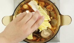 麻辣烫配料爆料视频,揭秘网红麻辣烫背后的秘密